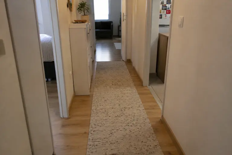 Ako si vybrať koberec do chodby?